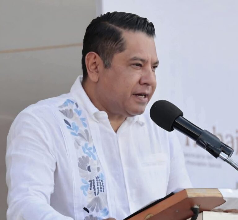 LUIS