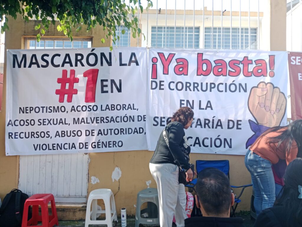 1f25aab4-89d5-49ed-a03a-e9410576b195