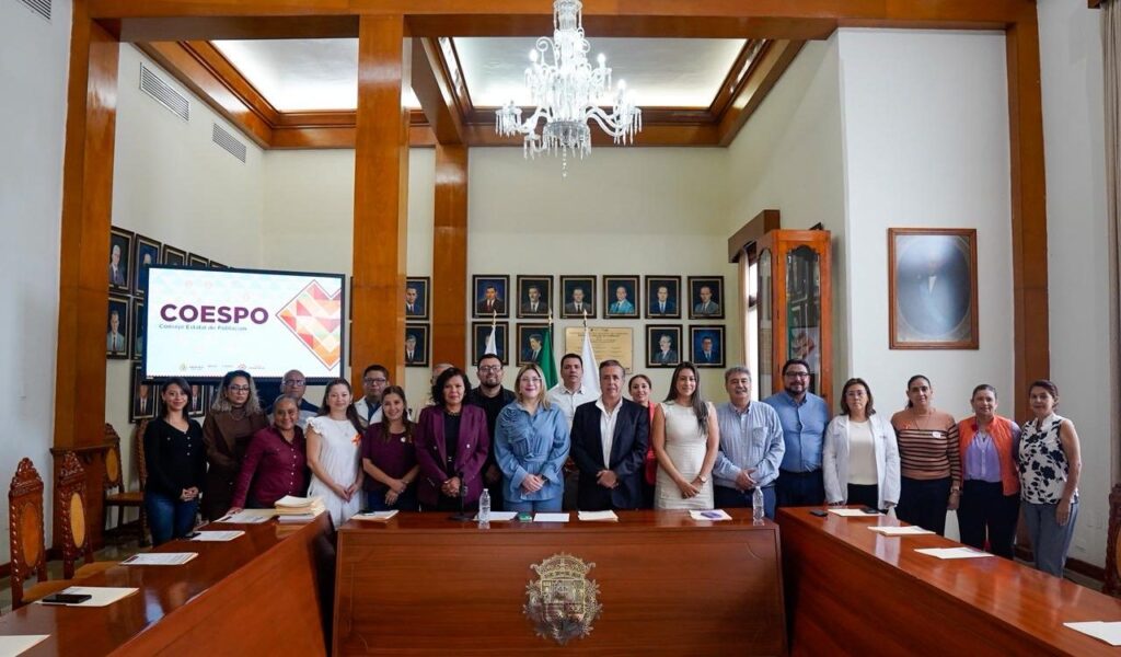 Consejo-Municipal-de-Poblacion-y-el-GIPEAM-en-Cordoba1-e1776722737997
